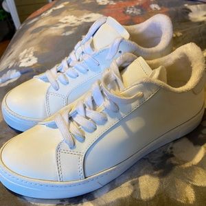 Steve Madden Sneakers